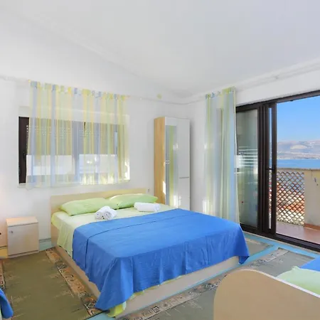 By The Sea Slatine, Ciovo - 9453 *