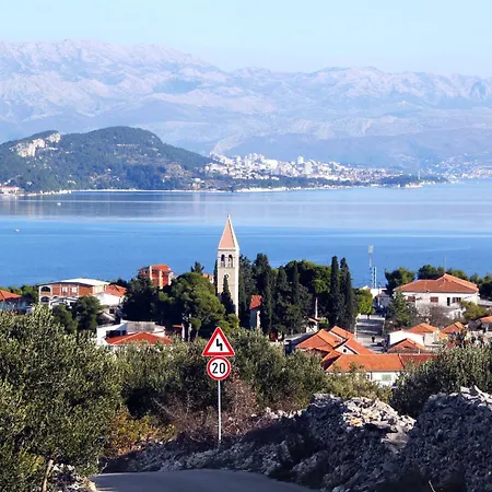 By The Sea Slatine, Ciovo - 9453 Apartment *