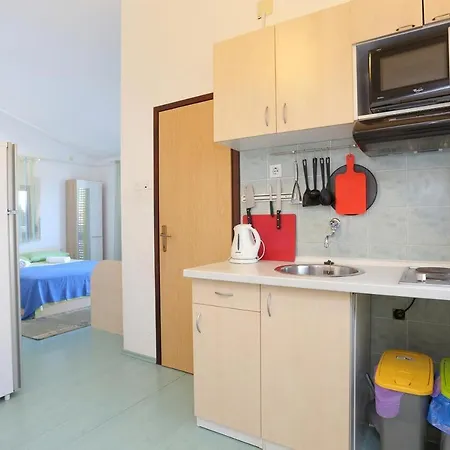 Apartamento By The Sea Slatine, Ciovo - 9453