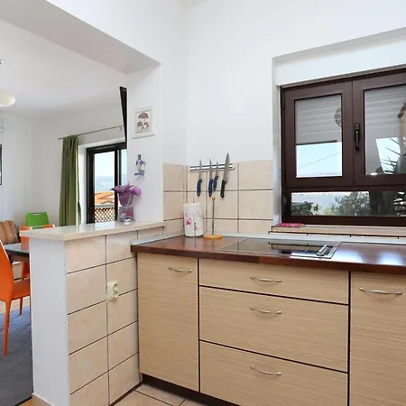 By The Sea Slatine, Ciovo - 9453 *