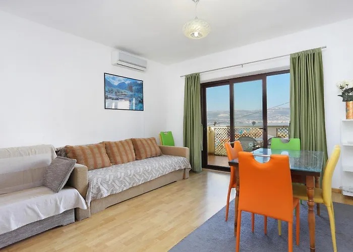 公寓 By The Sea Slatine, Ciovo - 9453