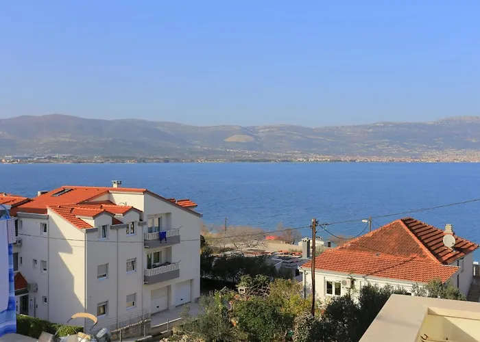 公寓 By The Sea Slatine, Ciovo - 9453 *